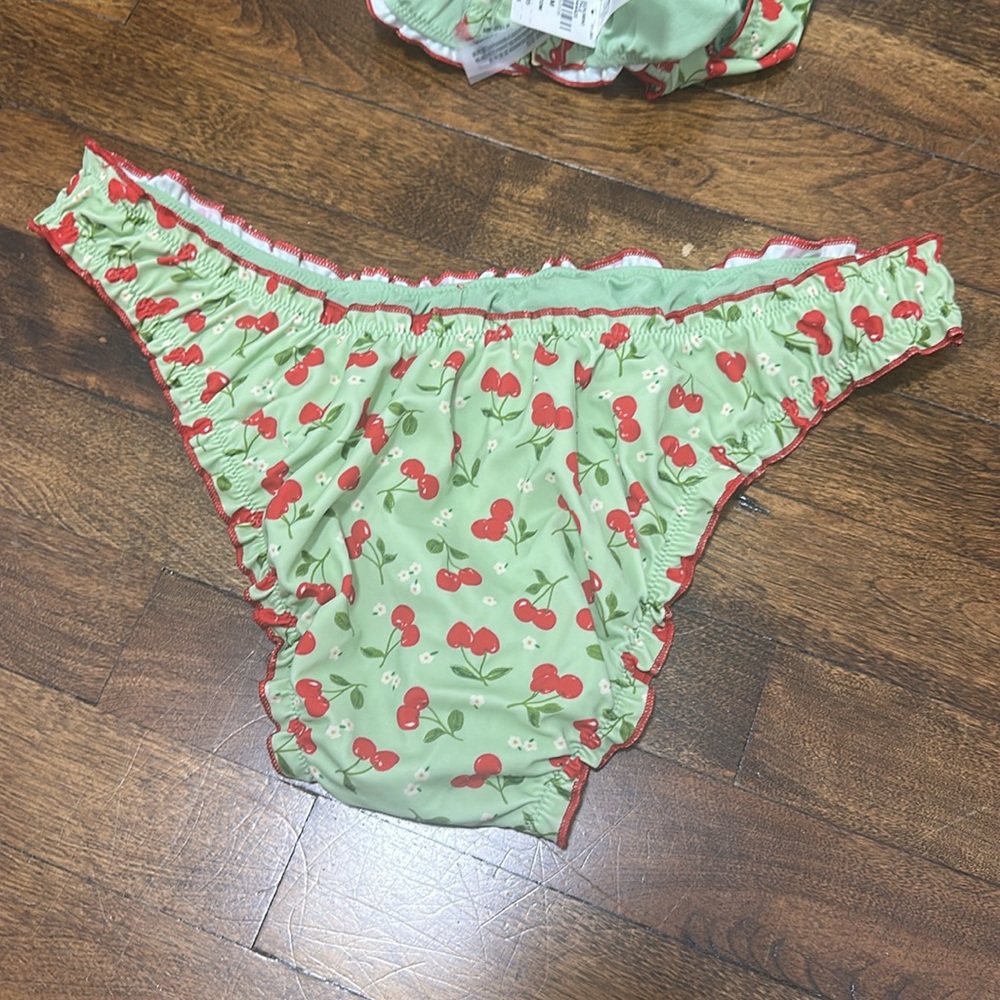 NEW PINK x Frankie’s Bikinis cherry heats bikini set - Picture 4 of 5